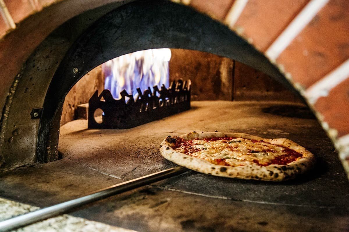 Via Tribunali Kallio - Restaurant Image