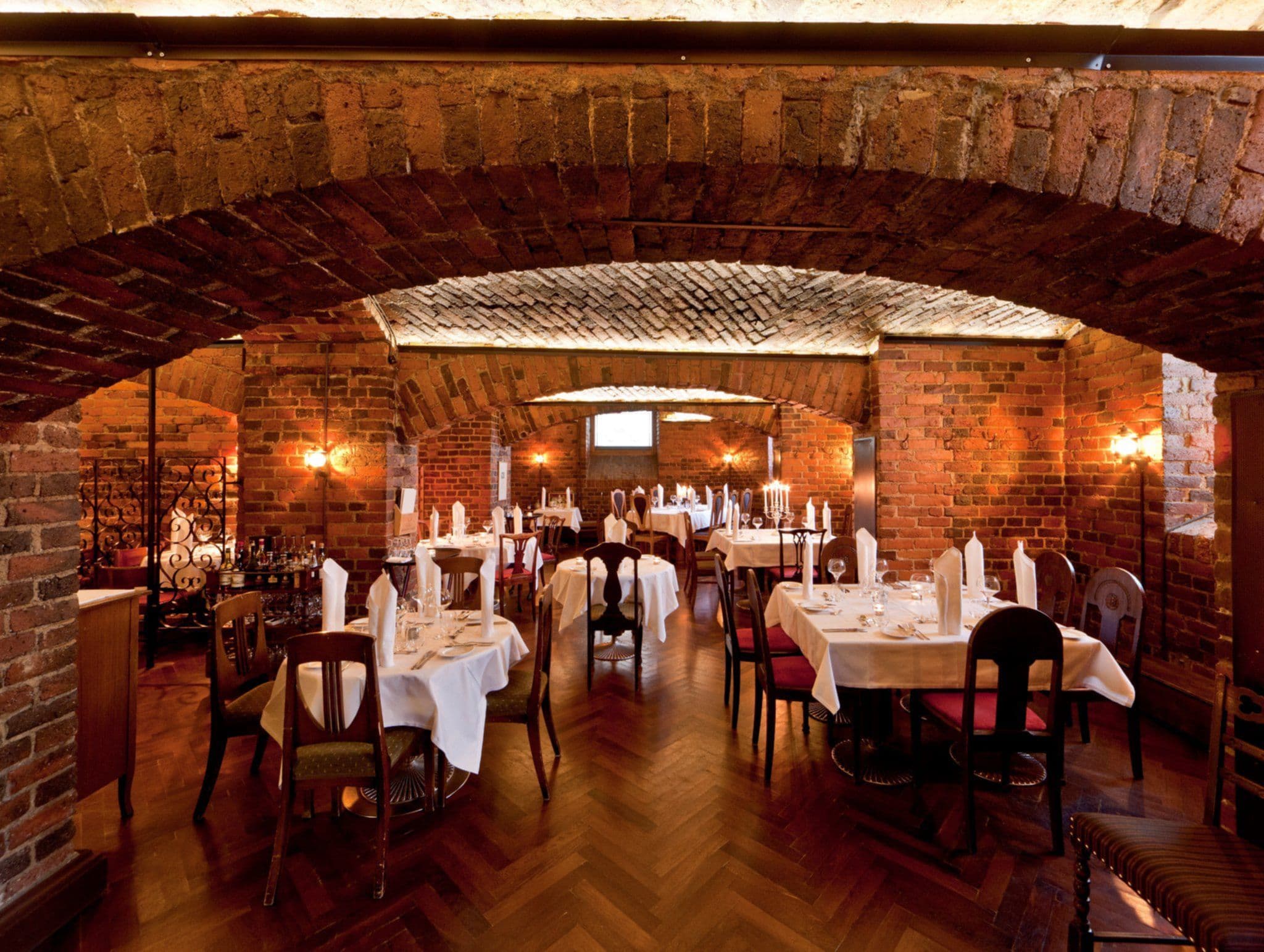 Tiiliholvi - Restaurant Image