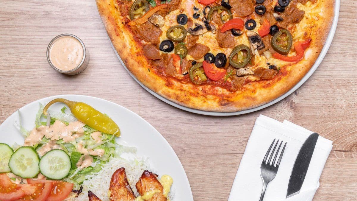 Sturen Express Pizzeria - Restaurant Image