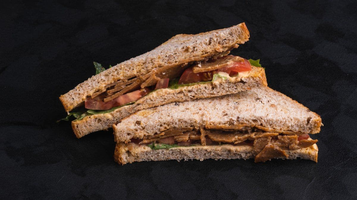 Seitan kebab kolmioleipä