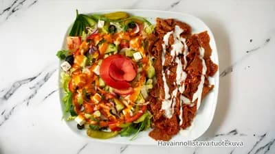 V7. Vöner salaatilla