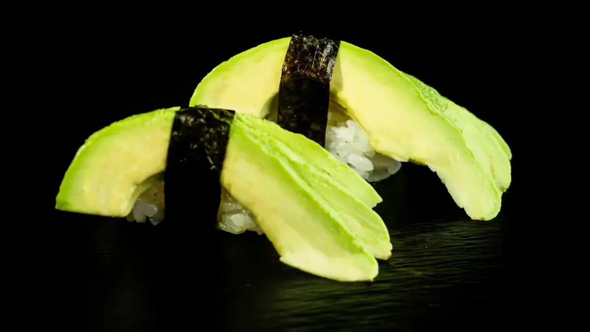 N5. Avokado nigiri 2 kpl