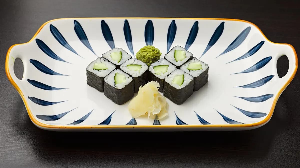 M9. Kurkku hosomaki 8 kpl