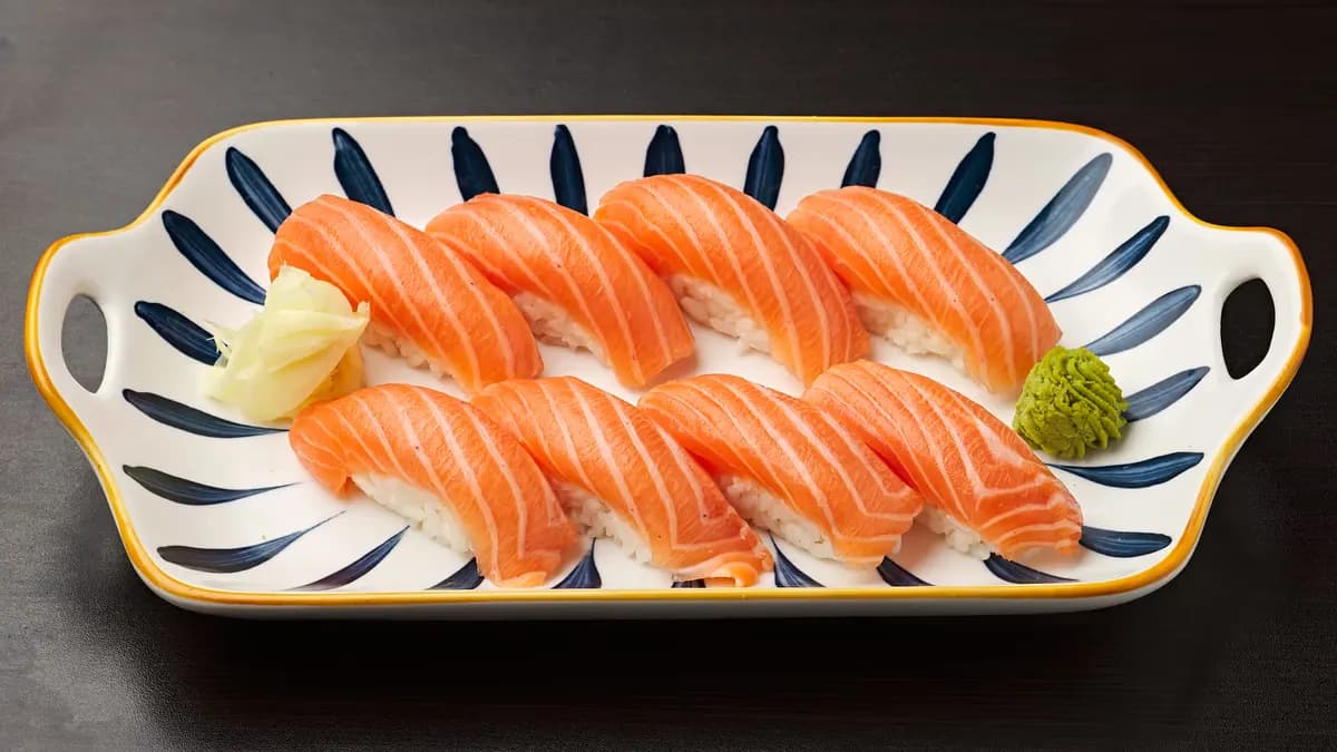 S1A. Raw Lohi Nigiri 8 kpl