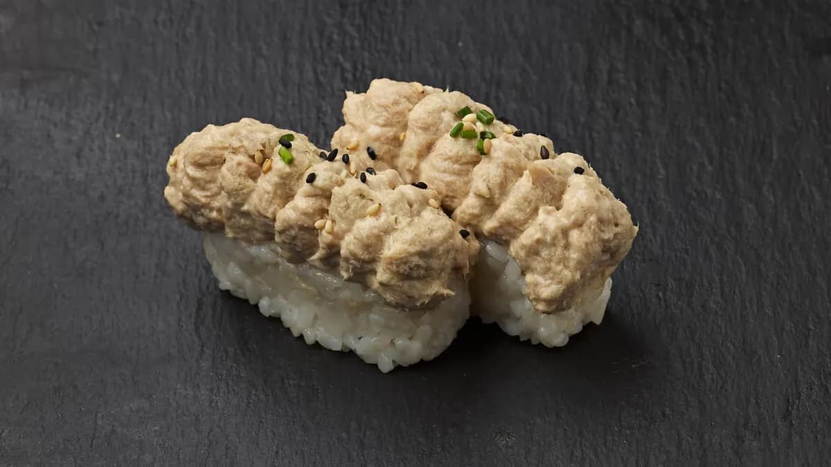 N7. Tonnikala-mayo nigiri 2 kpl