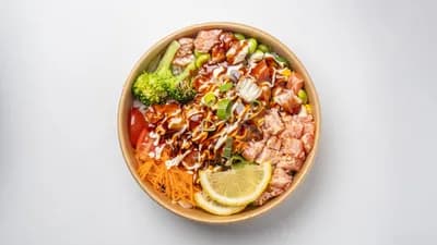 Grilled salmon poke bowl