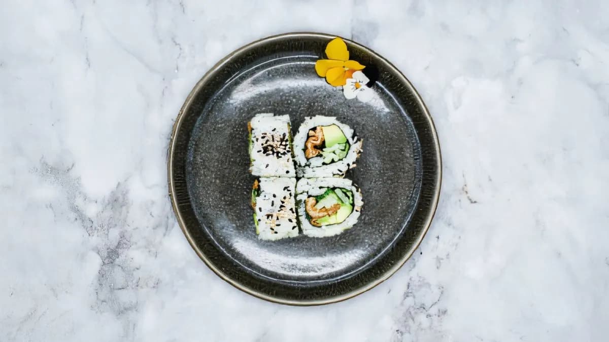 Uramaki -- Veggie (V)