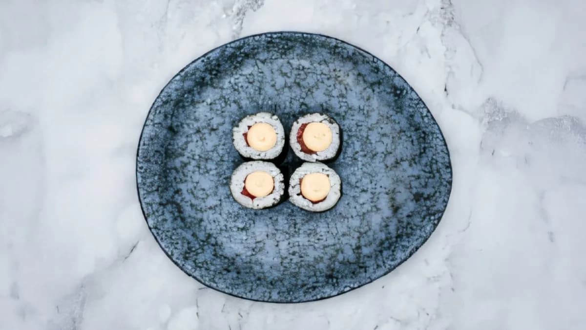 Hosomaki -- Tonnikala chilimajoneesilla