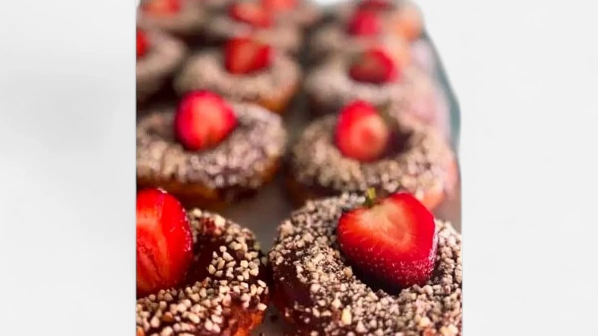 Kaakao- ja mansikkadonitsi