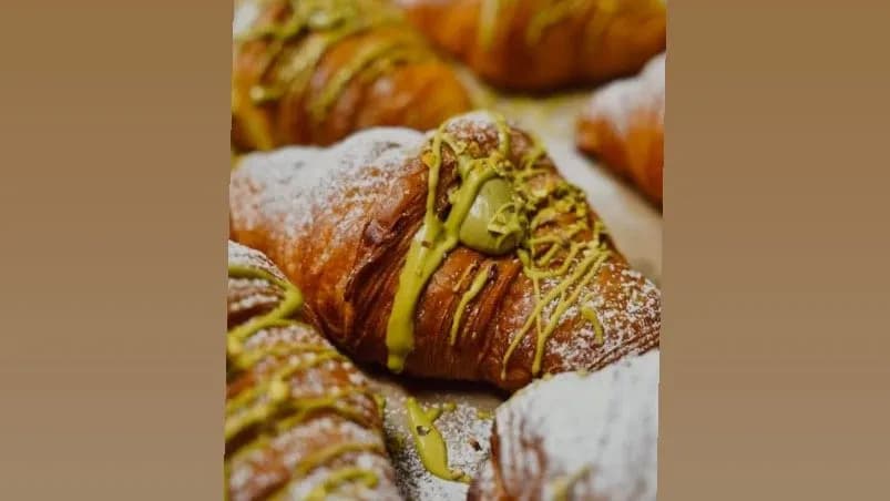 Pistachio Croissant