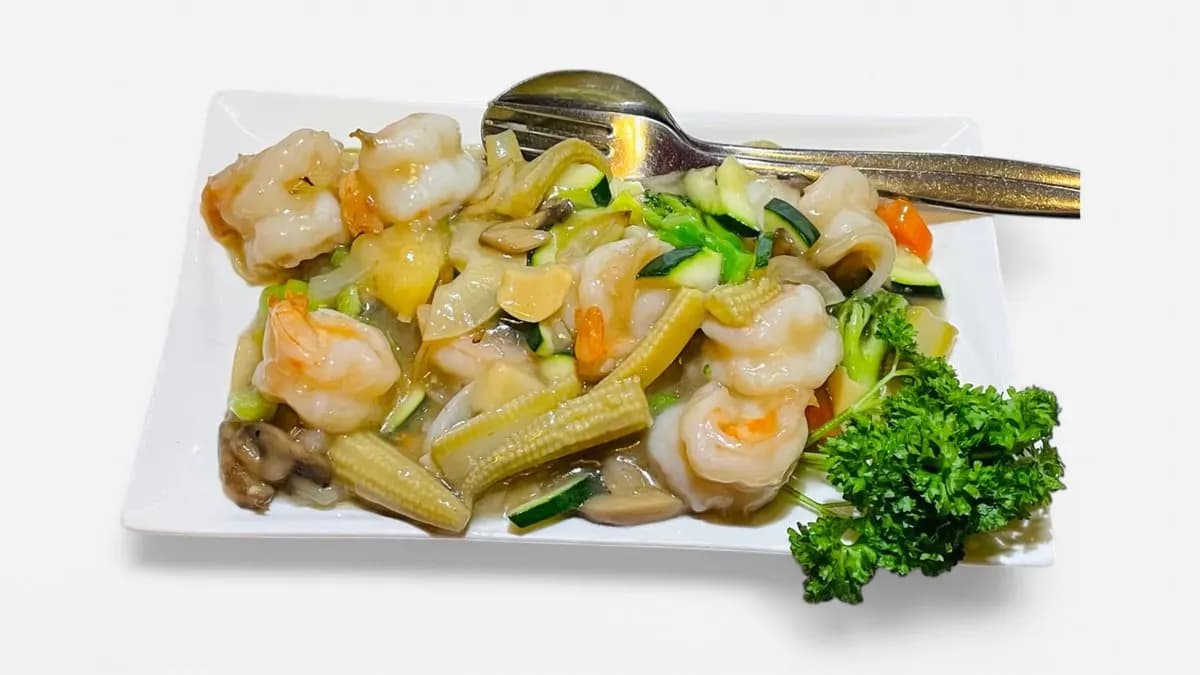 16. Jättikatkarapuja, maissia ja sieniä