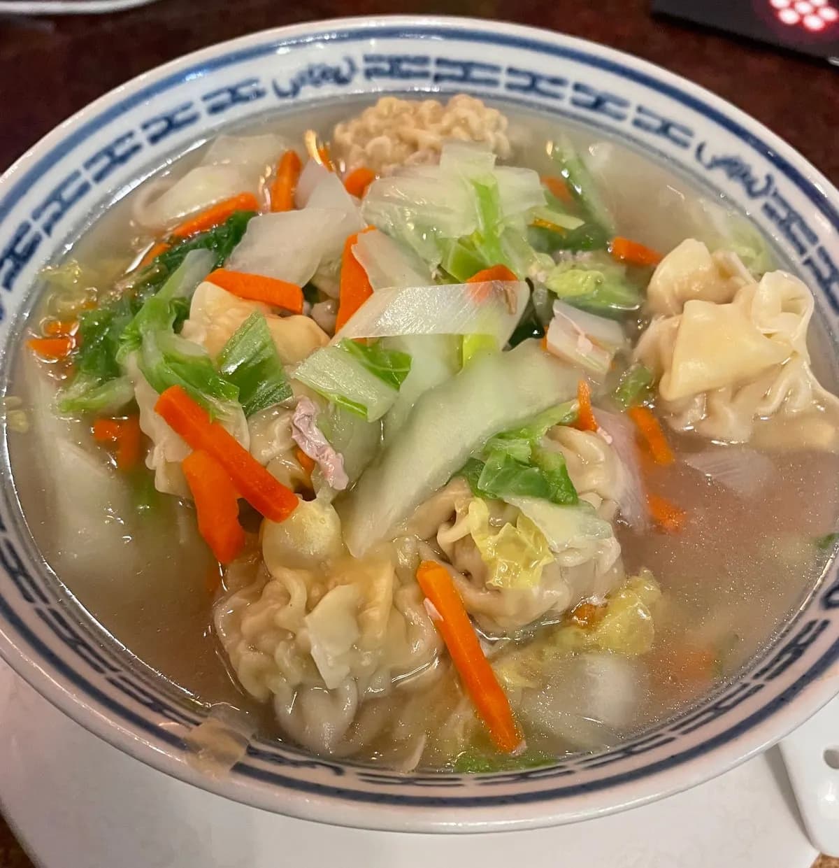 65. Wun tun nuudelikeitto