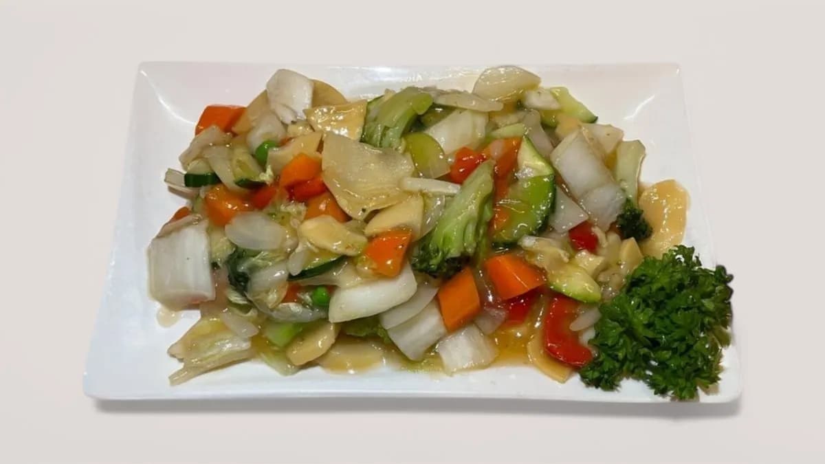 69. Paistettuja vihanneksia ja bambunversoja