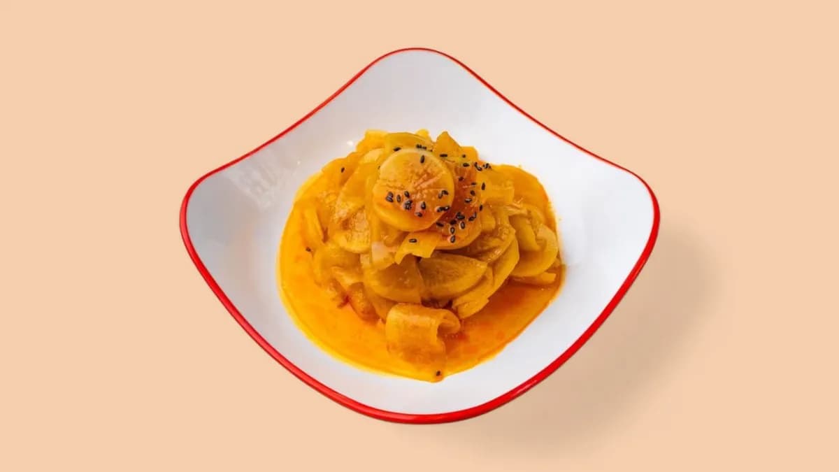 C5. MARINATED RADISH 🌶