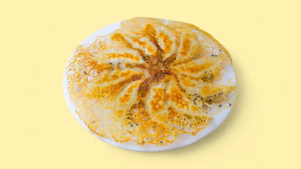 Pan-fried pork dumplings