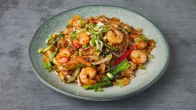 Paistetut riisinuudelit (Gluteeniton nuudeli)炒米粉