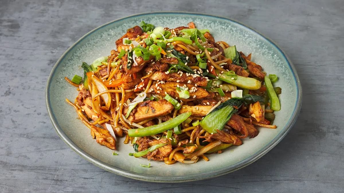 Paistetut nuudelit炒面