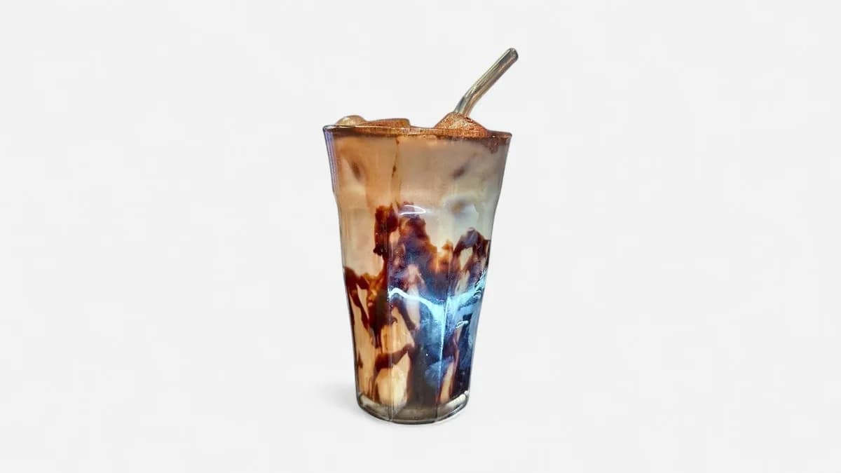 Iced mocha latte