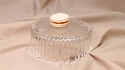 Kardemumma-suolakaramellimacaron