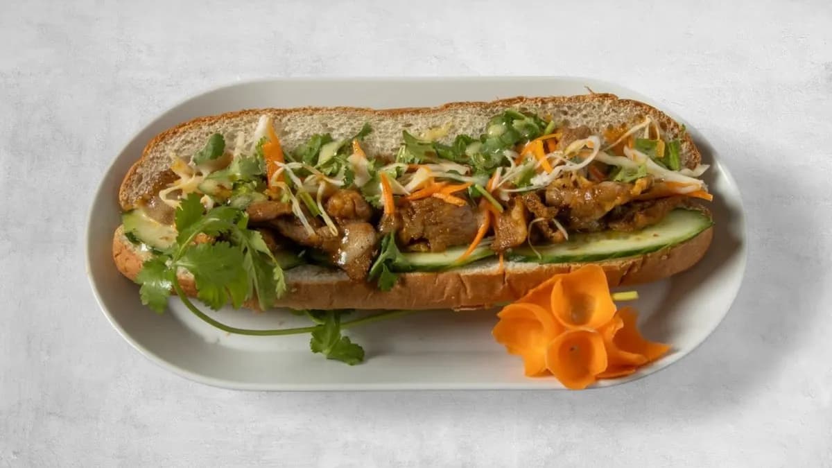 Bánh Mì Thịt Nướng