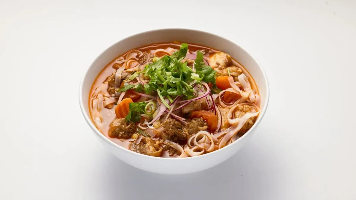 7. Phở Bò Sốt Vang