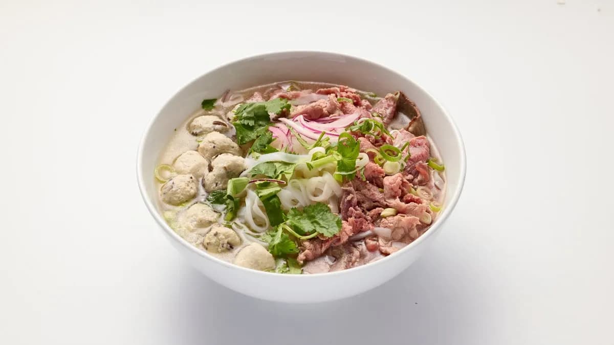 Phở Bò Tái Mọc