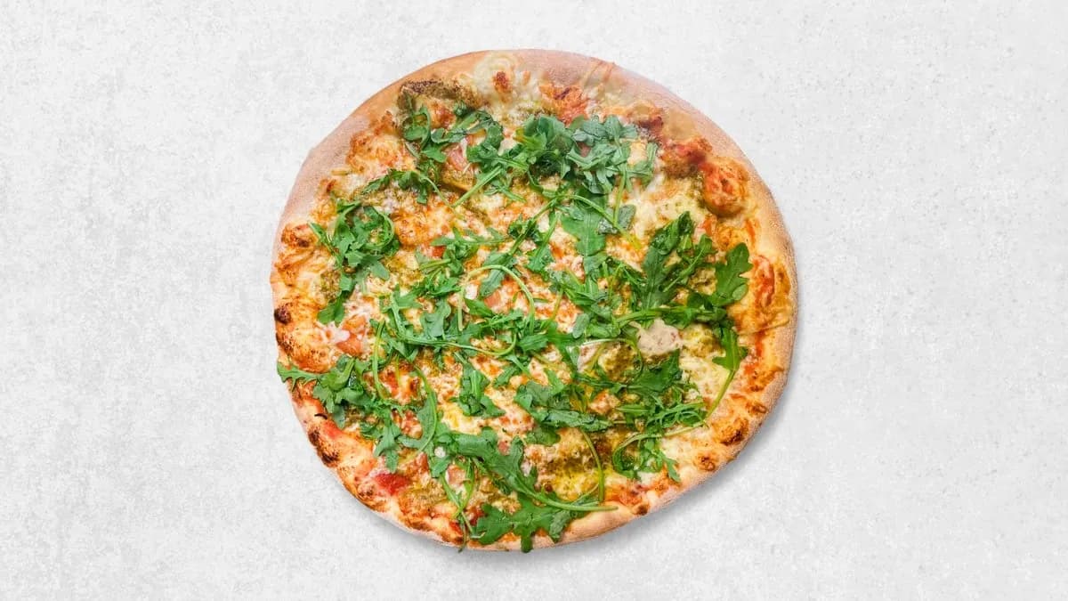 20. Mozzarella pesto perhepizza