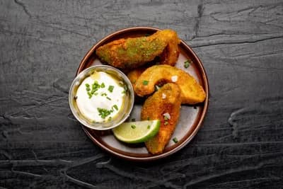 FRIED AVOCADOS (L,G)