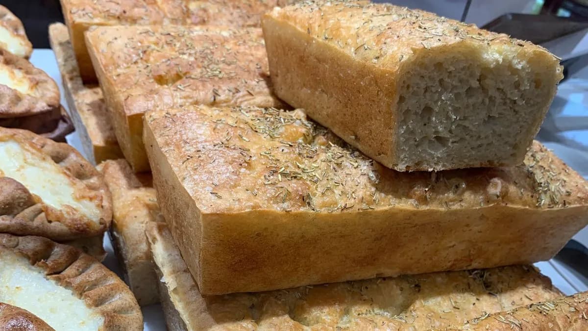 Rosmariini-focaccia-vuokaleipä 550g