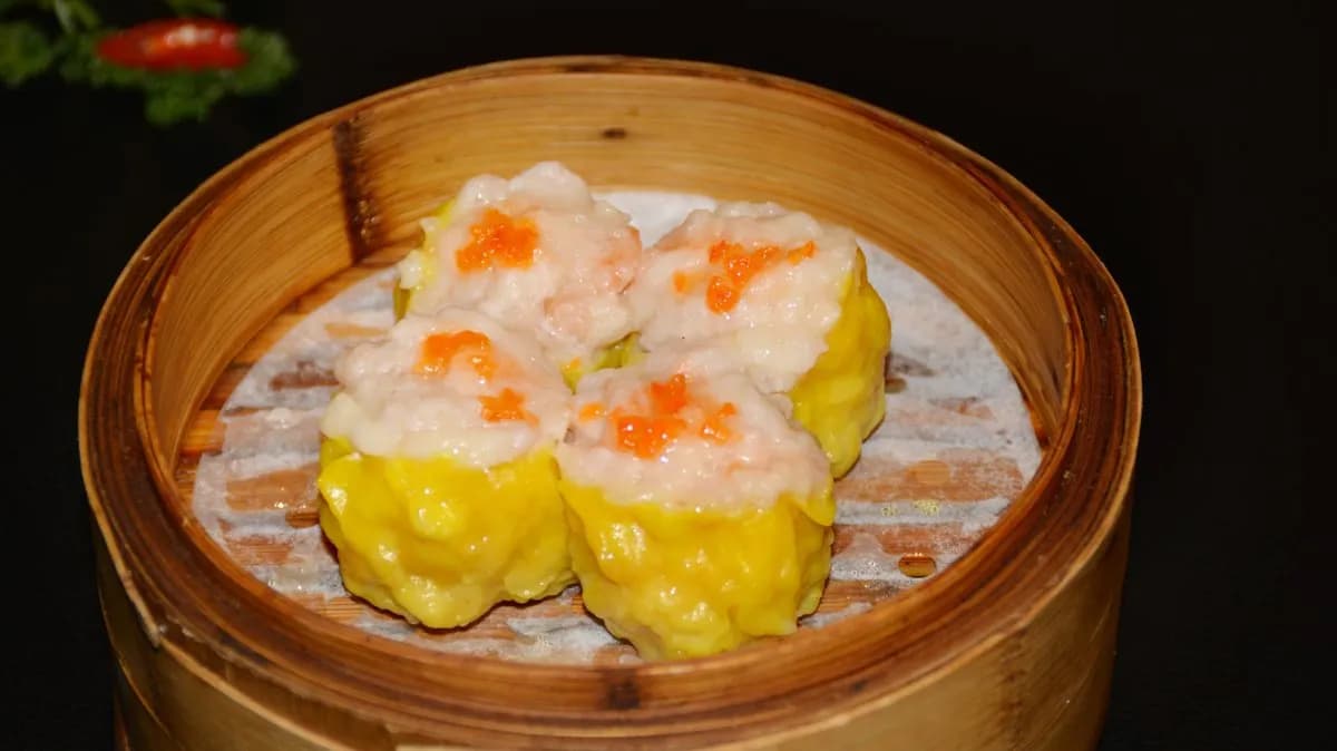 T4. Siumai, höyrytetty porsaanlihanyytti