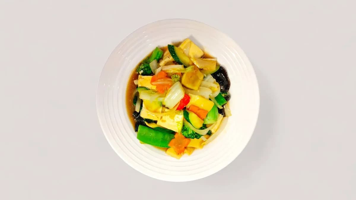 T45. Vihanneksia ja tofua