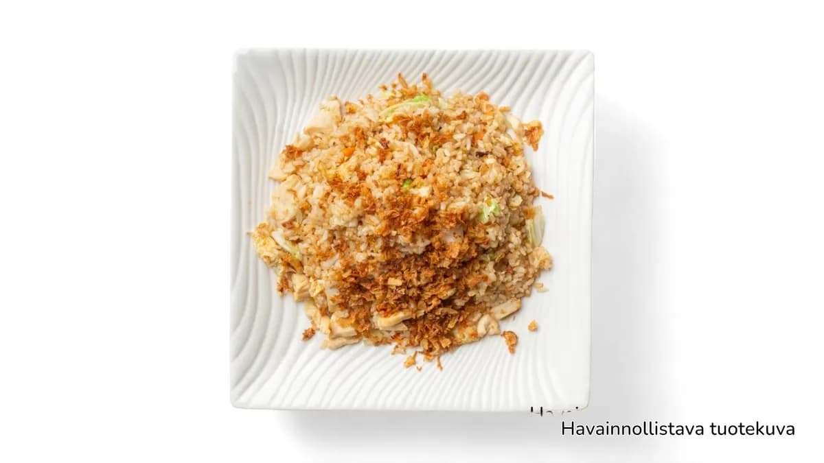 31. Paistettua curry-riisiä, kanaa, katkarapuja ja vihanneksia