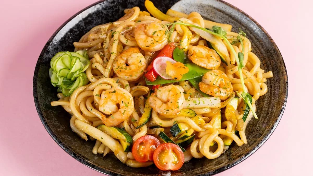M20. Yaki Udon - Seafood