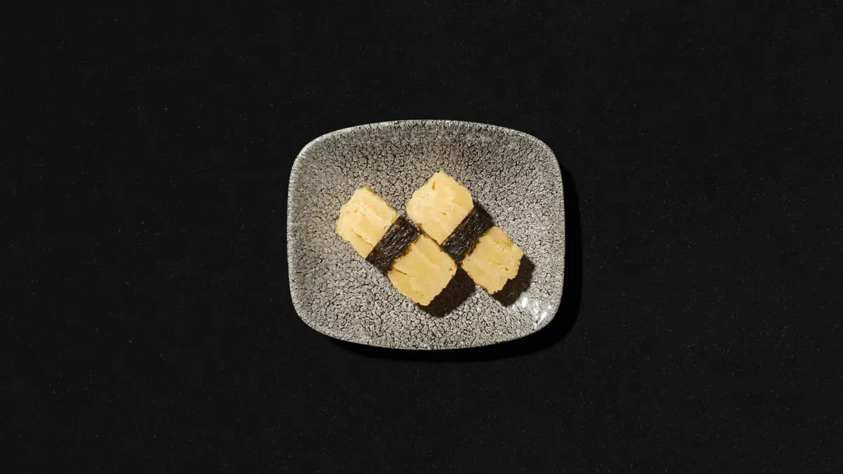 Tamago nigiri