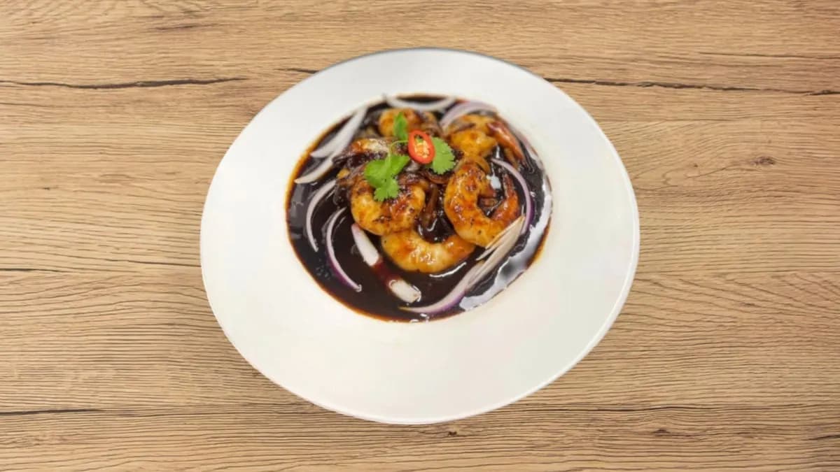 Shrimps in black pepper sauce