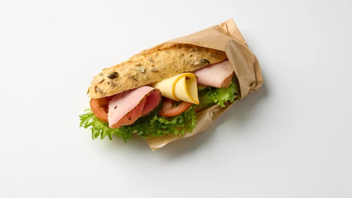 Kinkku & juustosämpylä (L)