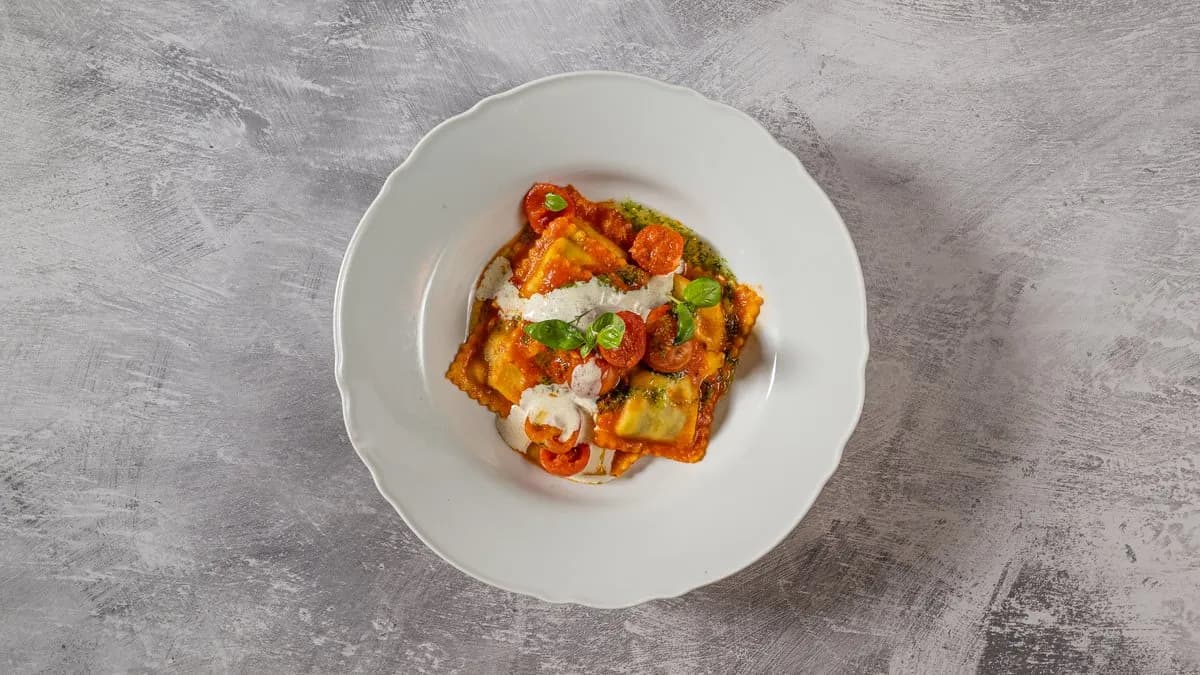 Ravioli Pomodorini Ciliegia e Crema di Bufala