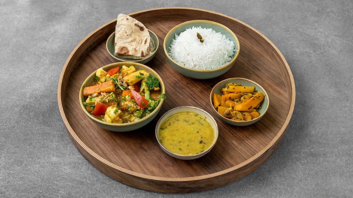 Sobji torkari (Kasvis curry)