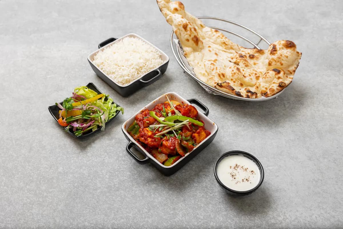 Chicken Jalfrezi ( G.M ) + Valitse Juoma