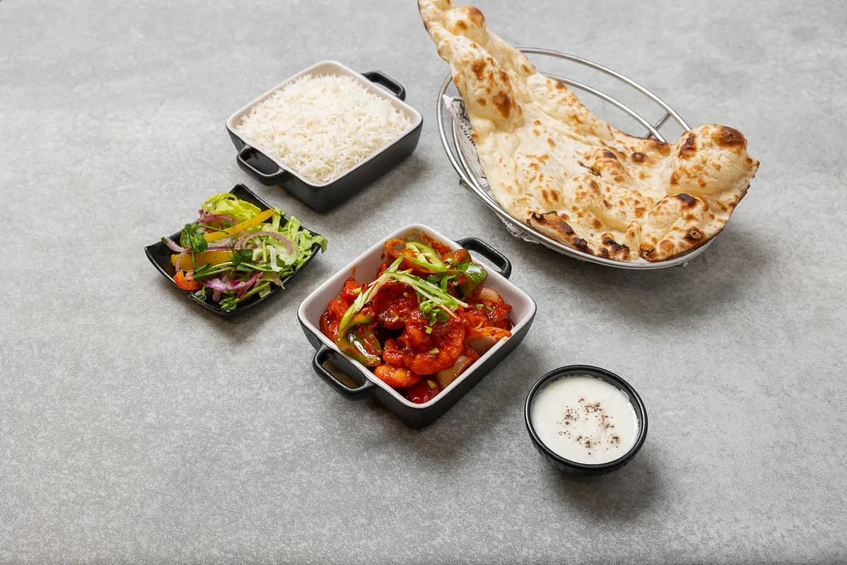 Nilgiri Ratan + Valitse Juoma