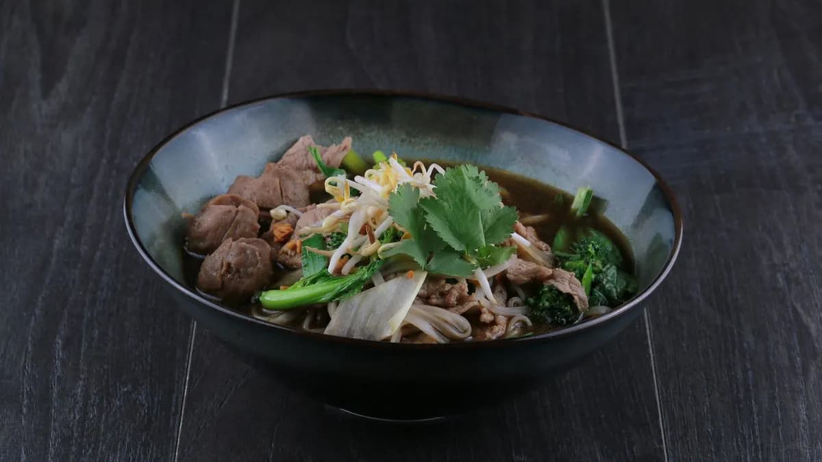 5A. Nuudelikeitto possunlihalla