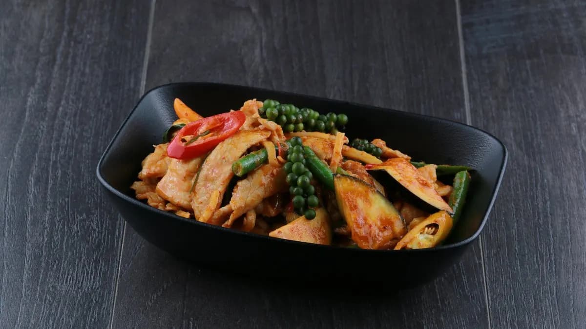 20. Phad Cha 🌶🌶🌶