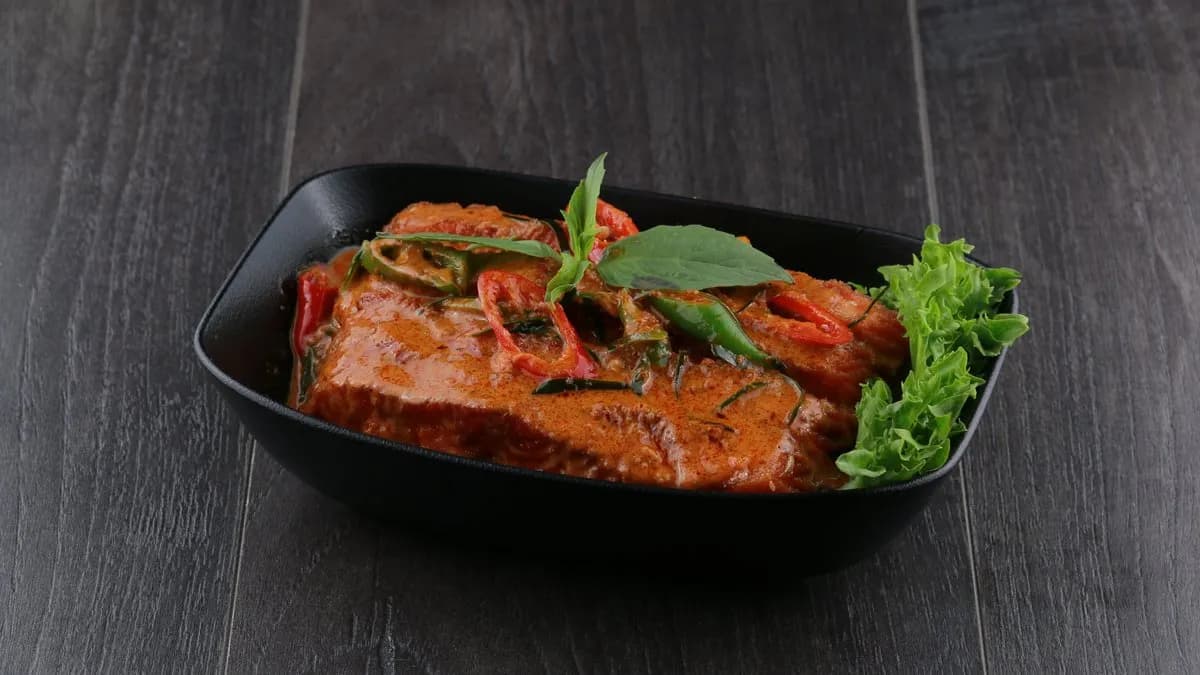 33. Chuu Chii Pla 🌶🌶