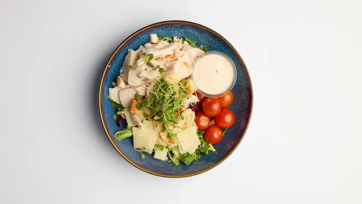 Kana-ceasar salaatti