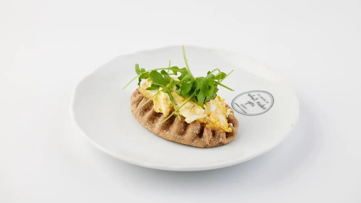 Riisipiirakka Munavoilla