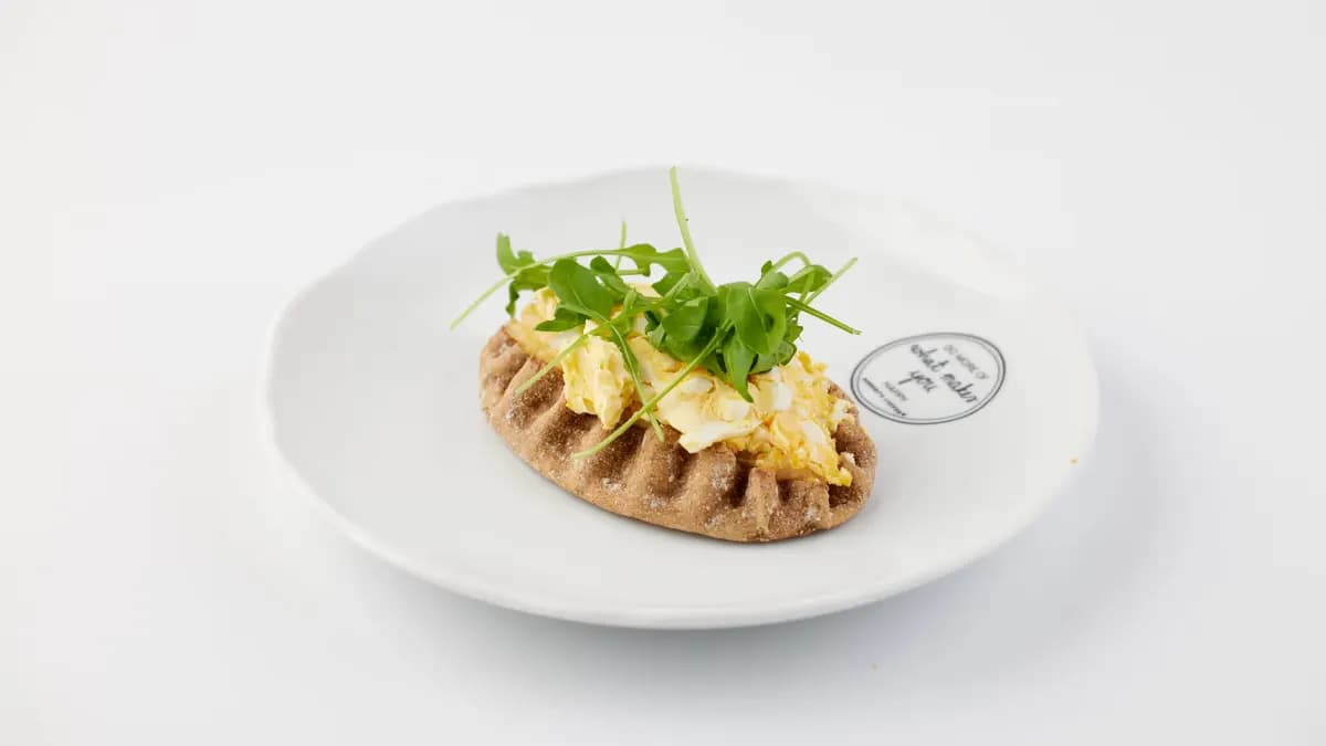 Riisipiirakka Munavoilla