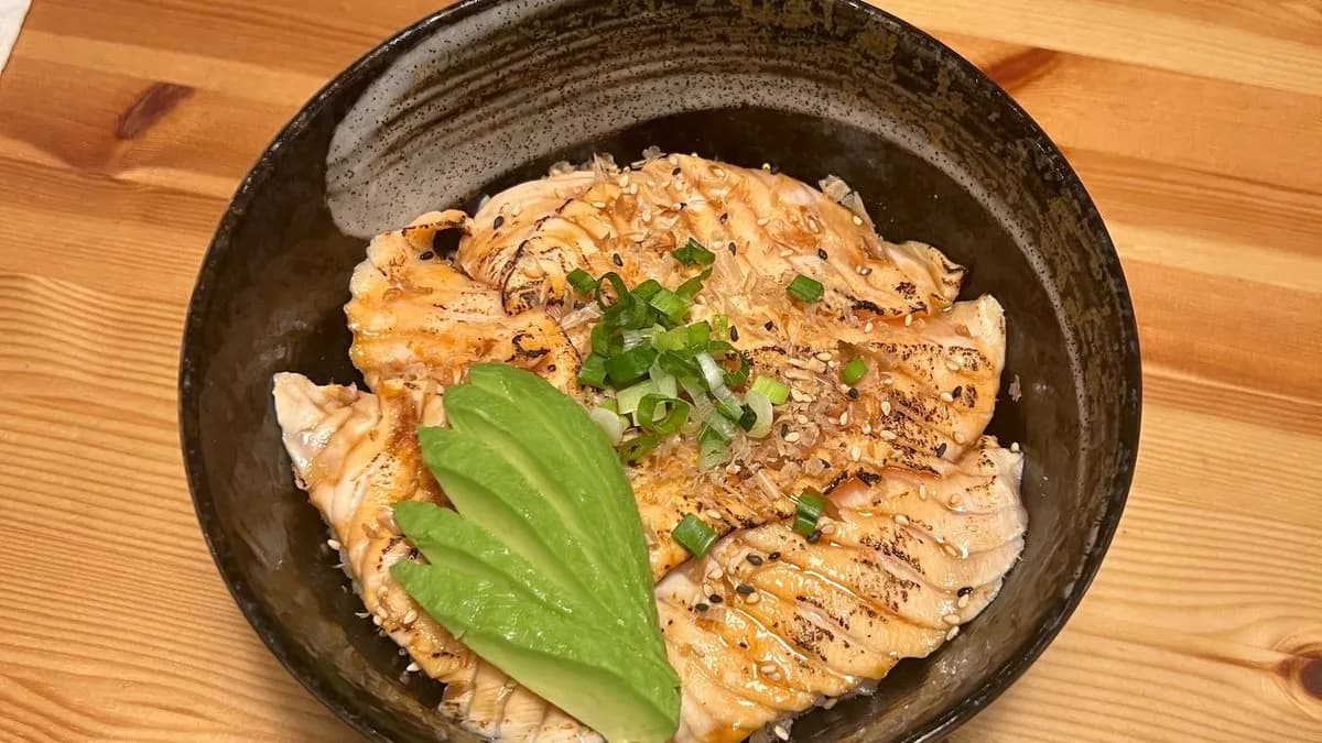 Grilled Salmon Donburi