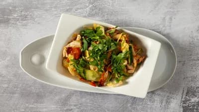 4. Chiken tikka salad
