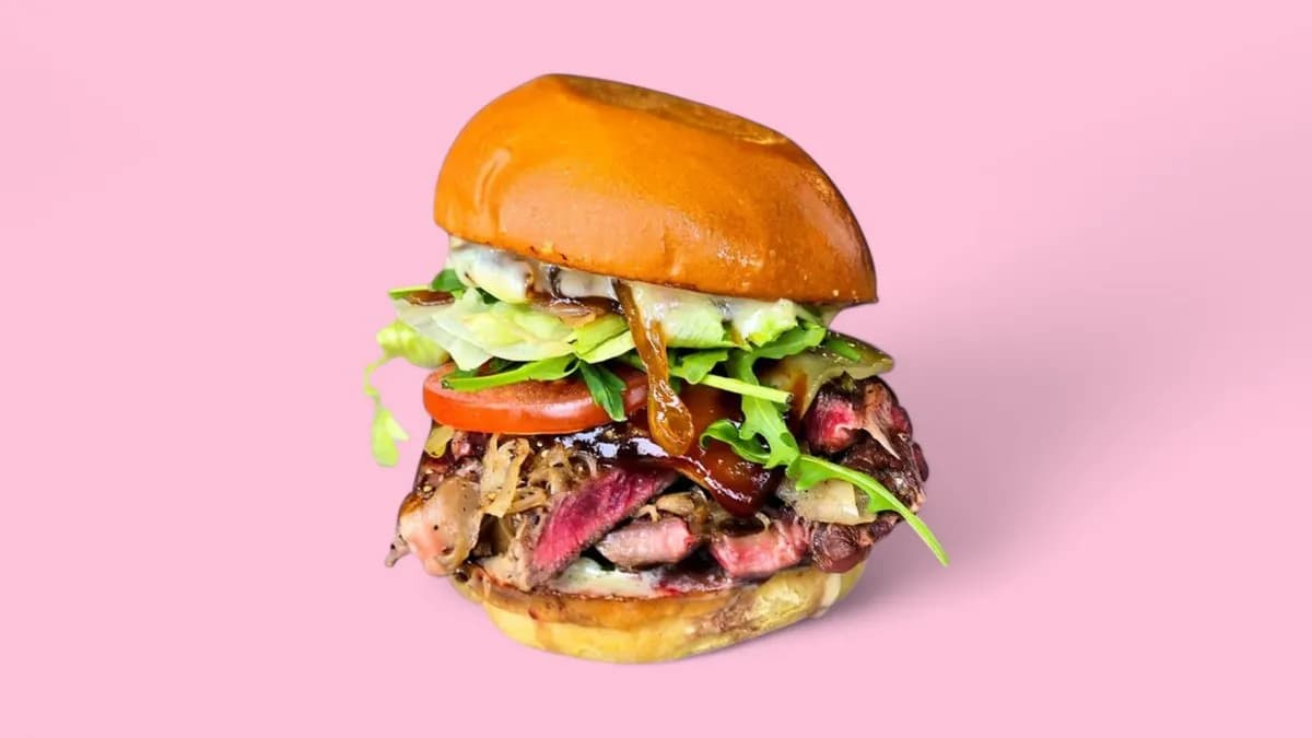 LONDON STEAK BACON & ONION (L)