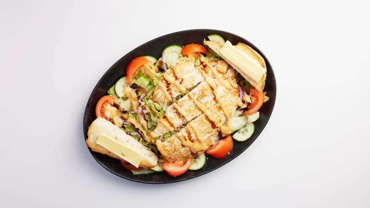 Talon lämmin kanasalaatti